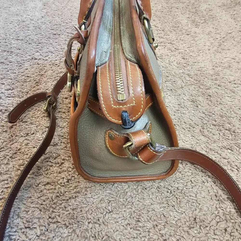 Dooney & Bourke R212 Buckle Satchel AWL Leather Crossbody Top Handle Beige USA - Picture 8 of 16